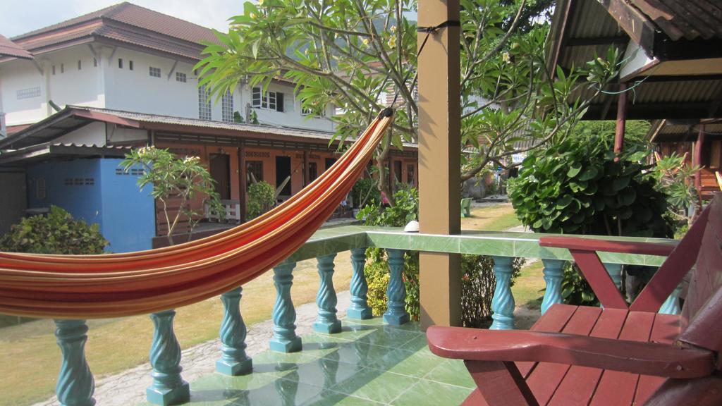 Charung Beach Haad Rin Bagian luar foto