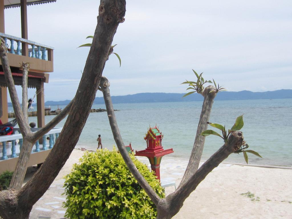 Charung Beach Haad Rin Bagian luar foto