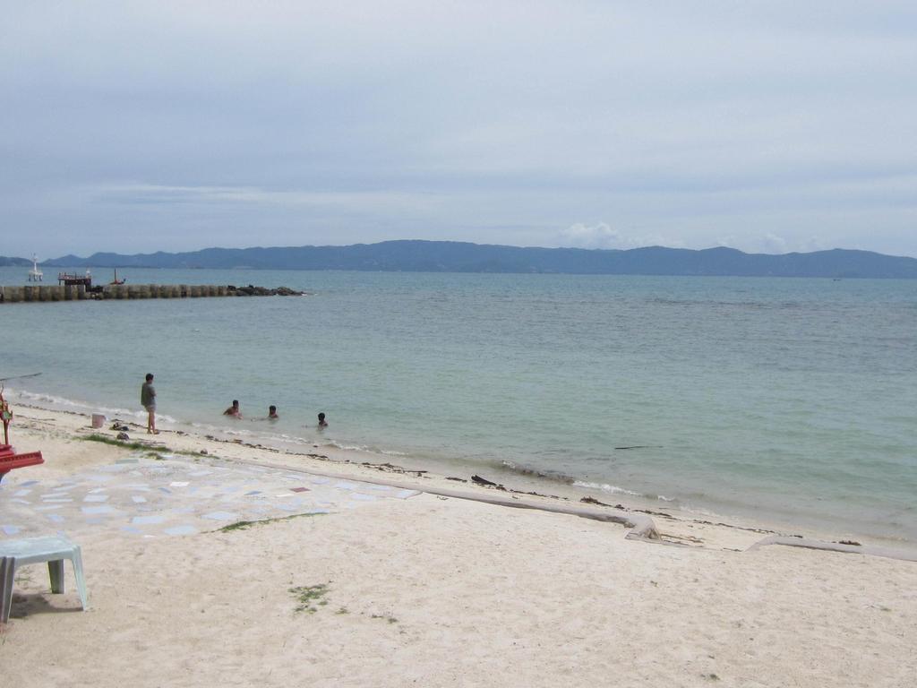 Charung Beach Haad Rin Bagian luar foto