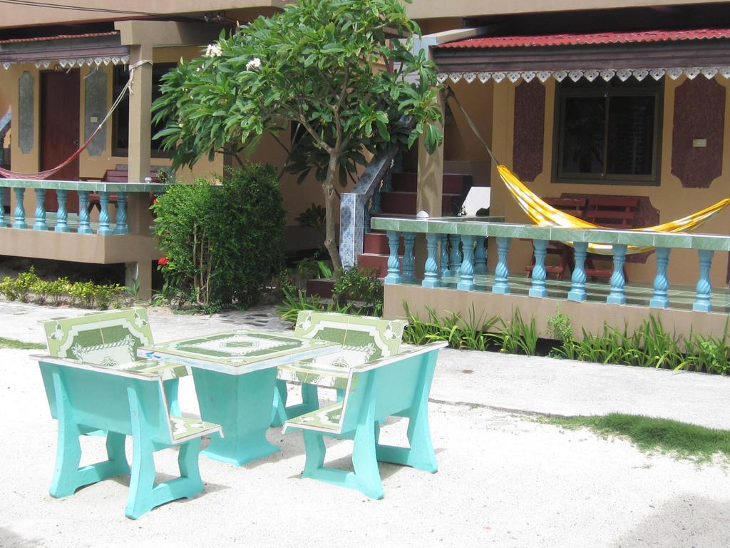 Charung Beach Haad Rin Bagian luar foto