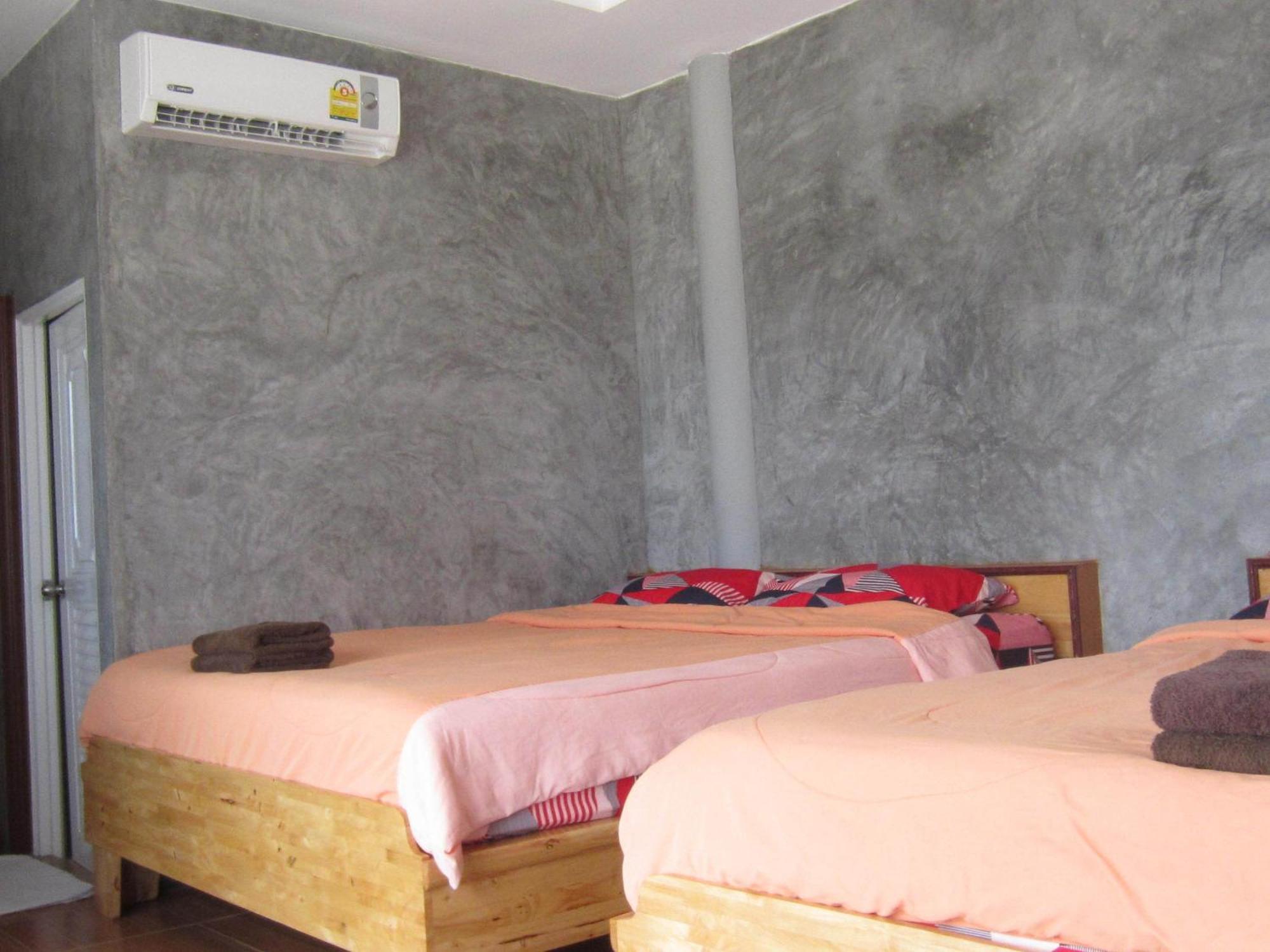 Charung Beach Haad Rin Bagian luar foto